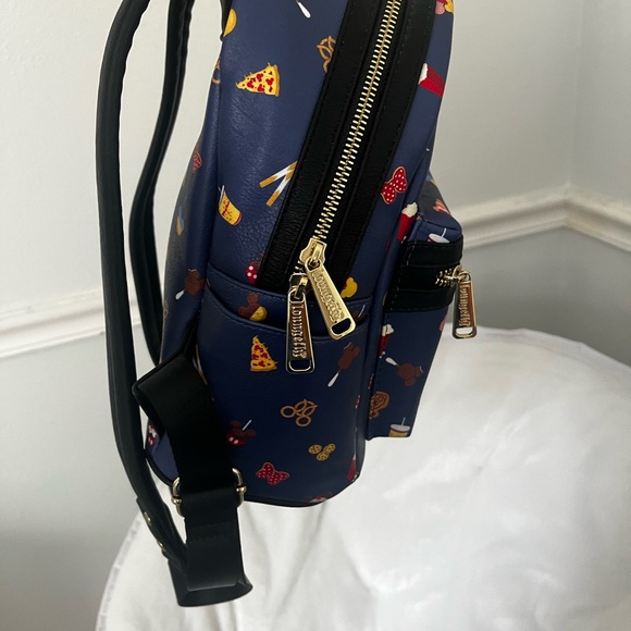Disney Loungeparks mini blue multicolor backpack - Picture 5 of 7